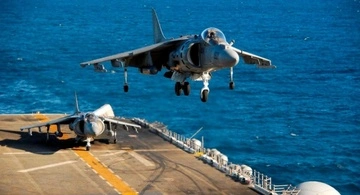 США официально вывели из строя легендарные штурмовики AV-8 Harrier