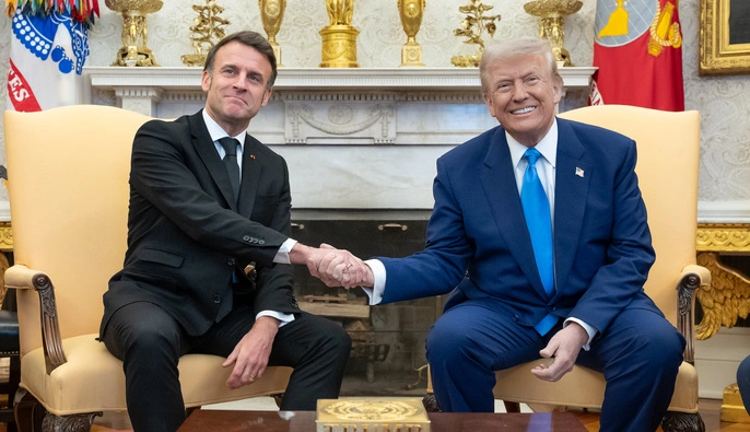 Макрон готує розкішний прийом, щоб утримати Трампа на саміті G7 — Politico