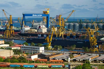 В румынском порту Констанца взорвался морской беспилотник: район изолировали