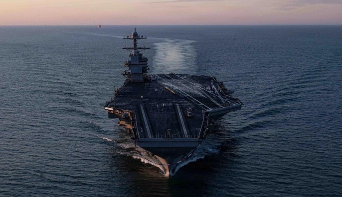 США були близькі до втрати авіаносця під час протистояння з Іраном — CNN