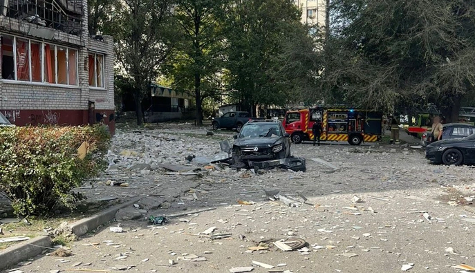 В Запорожье в результате атаки РФ попали в промышленный объект