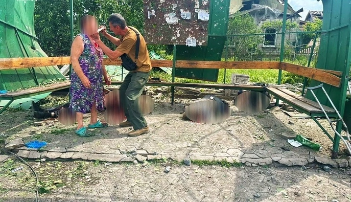 Россияне атаковали остановку общественного транспорта на Запорожье, есть погибшие
