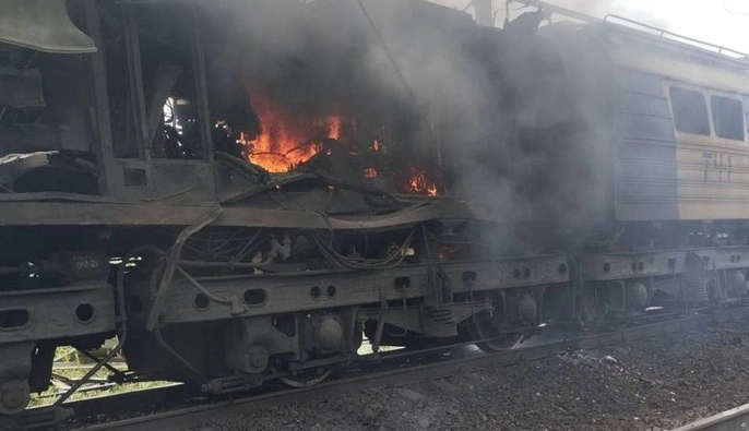 В Запорожье российский беспилотник попал в электровоз