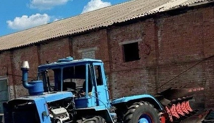 Войска РФ ударили по Днепропетровщине: повреждены сельхозпредприятие