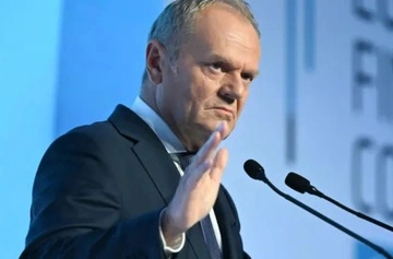 Туск прокоментував зміну маршруту Зеленського в обхід аеропорту в Жешуві