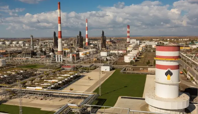 Після удару дрона Куйбишевський НПЗ "Роснефти" повністю зупинив роботу – Reuters