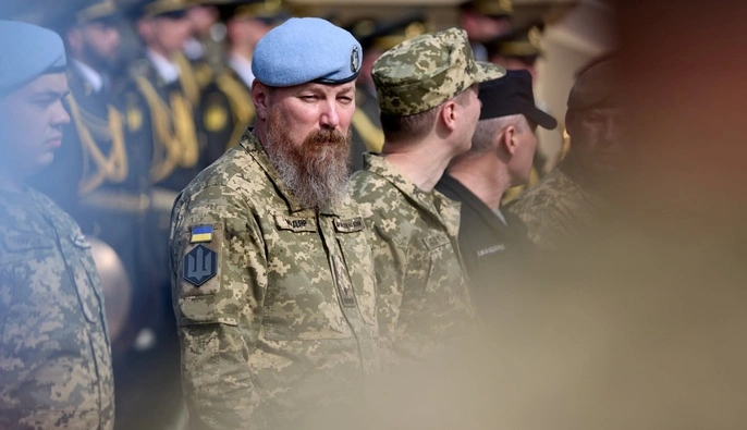 Зеленский наградил бойцов СБС и передал боевые знамена военным частям