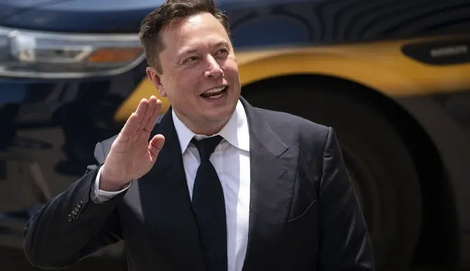 Компания SpaceX сделала Илона Маска первым в мире триллионером