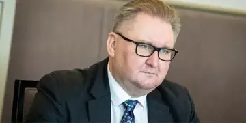 Угорщина погодилася на захист прав угорської меншини в межах українського законодавства — Качка