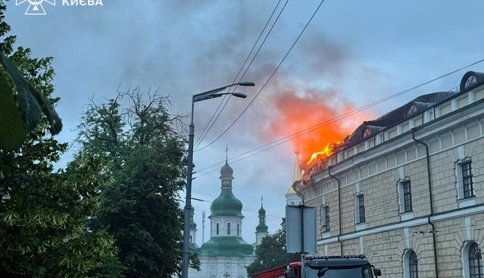 Через масовану атаку на Київ постраждав Мистецький Арсенал 