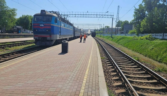 Задержки до 3–3,5 часов — ряд поездов в Украине курсирует с перебоями после атак