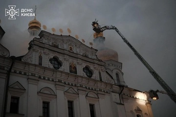 Внаслідок удару по Києво-Печерській лаврі вигорів дах і пошкоджено унікальні розписи: що відомо про руйнування