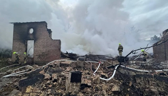Російська атака пошкодила практично всі будівлі кіностудії Довженка: директор розповів про наслідки