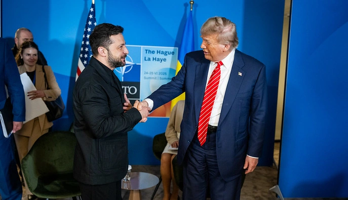 Зеленський, Трамп і Макрон провели закулісну зустріч на саміті G7 — ЗМІ