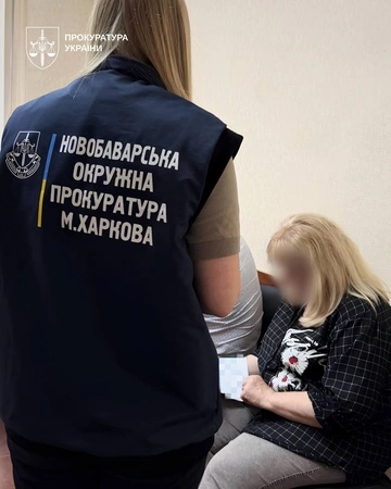 Повідомлено про підозру посадовиці соцслужби, після рішення якої повернути вилучену дитину матері хлопчик загинув 