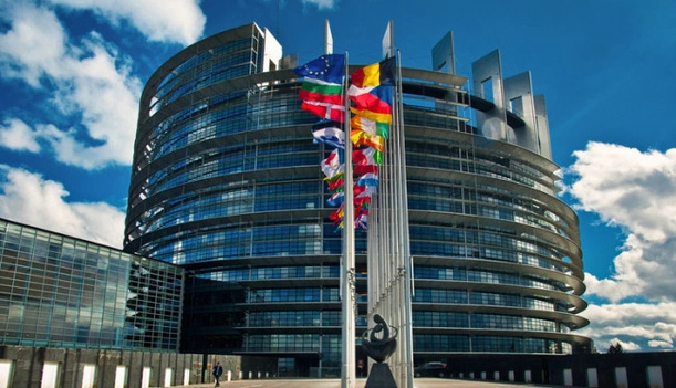 ЗМІ: Європарламент розглядає санкції проти депутатів за візит до Санкт-Петербурга