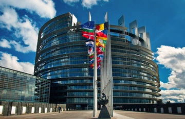 ЗМІ: Європарламент розглядає санкції проти депутатів за візит до Санкт-Петербурга