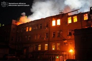 Враг атаковал Запорожье: в городе возникли пожары, есть разрушения