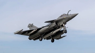 Франция заказала разработку новой ядерной ракеты для истребителей Rafale — подробности