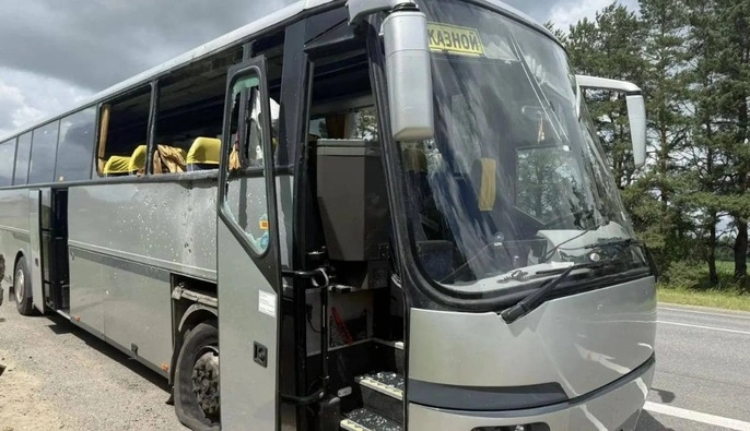 Генштаб заперечив удар дроном по автобусу із дітьми в Брянській області