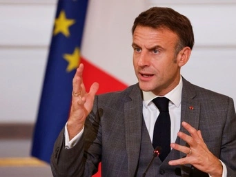 G7 збільшить військову підтримку України та тиск на Москву — Макрон