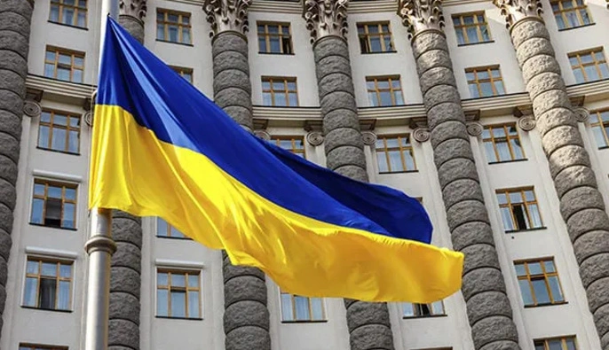 Мінімальна зарплата зросте: Кабмін ухвалив нову бюджетну декларацію 
