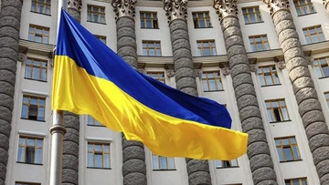Мінімальна зарплата зросте: Кабмін ухвалив нову бюджетну декларацію 