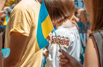 Благосостояние или суверенитет: что украинцы считают приоритетом во время войны — опрос КМИС