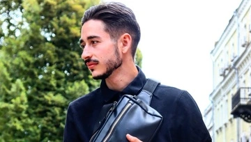 Роман Сасанчин официально развелся с женой, на которой женился в 19 лет