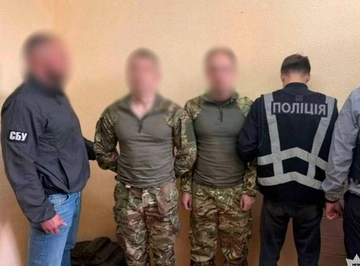 В Киеве возле вуза подожгли генератор и заложили взрывчатку: подозреваемые хотели бежать в Беларусь