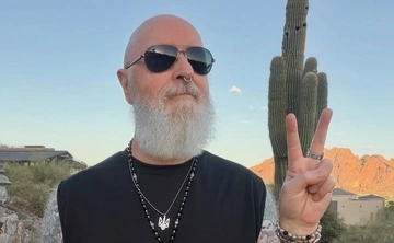 Солист Judas Priest поразил украинцев новым фото с национальным символом