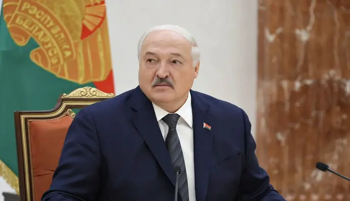 Лукашенко намагається уникнути ескалації з Україною через російські ретранслятори: аналітик розповів деталі
