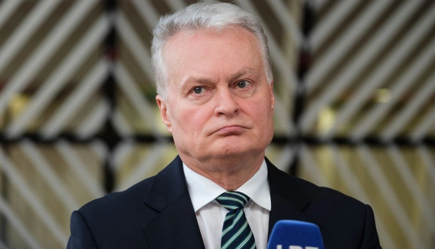 Президент Литви затвердив відставку кабінету Ругінене