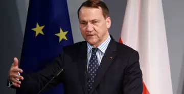 Польща попередила про можливу підготовку росіянами провокації "під чужим прапором"