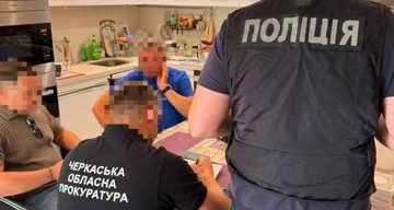 Привласнили понад 5,6 млн грн державного гранту: ексміністр та спільники отримали підозру 