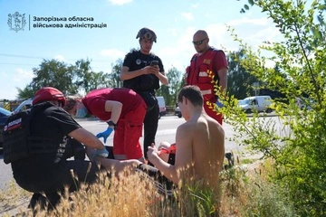 Війська РФ вдарили КАБами по пляжу в Запоріжжі: поранено шестеро людей