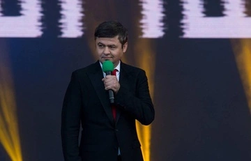 Где сейчас и как выглядит Юрий Крапов: в сети показали фото самого закрытого актера "Квартала"