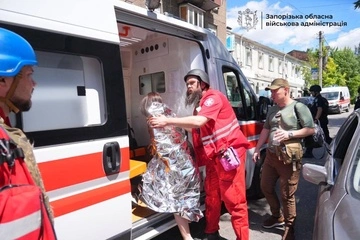 Атака россиян баллистикой по Запорожью: количество пострадавших выросло