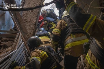 Удар КАБами по Сумах – під завалами виявили людей