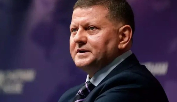 ЗМІ: Залужний підтвердив, що балотуватиметься в президенти, хоч його і намагалися відмовити