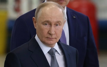 Оточення Путіна зацікавлене у збереженні режиму: експерт розповів, хто насправді тримає владу в Росії