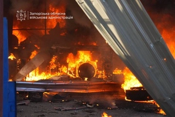 Росія атакувала Запоріжжя: пошкоджені складське приміщення та СТО
