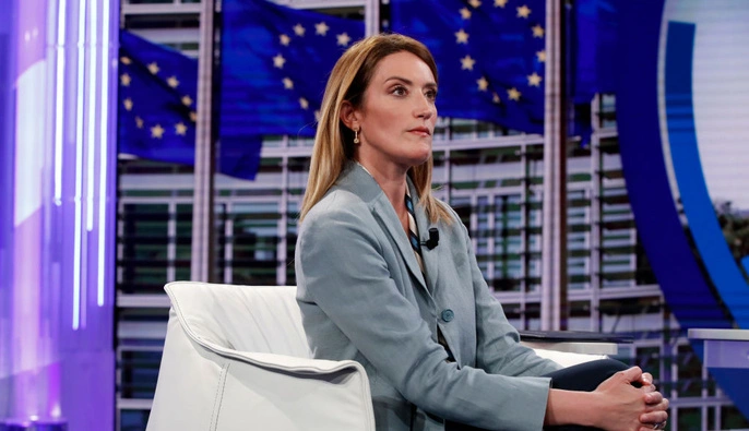 Удар по Киеву: в поврежденном отеле находились сотрудники Европарламента, — Мецола