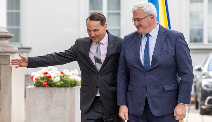 Главы МИД Украины и Польши встретятся после обострения отношений