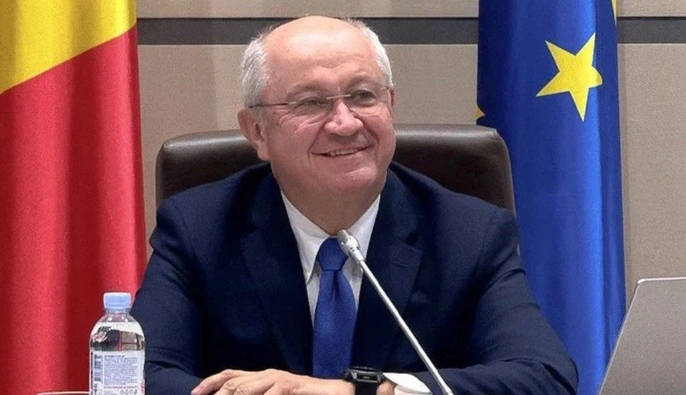 Премьер Молдовы Мунтяну подал в отставку