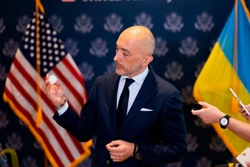 В Посольстве США в Украине представили новую памятную монету в честь юбилея провозглашения независимости Соединенных Штатов Америки