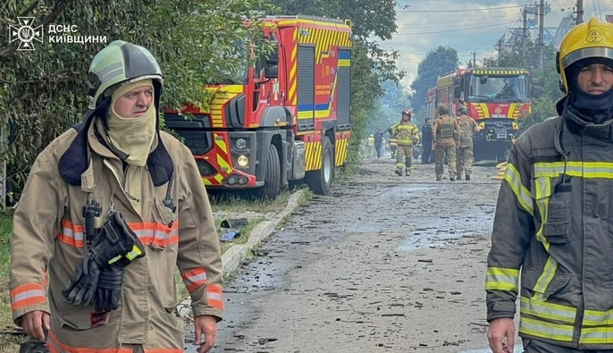 ОВА: кількість жертв атаки РФ на Київщині зросла до восьми, 48 постраждалих 