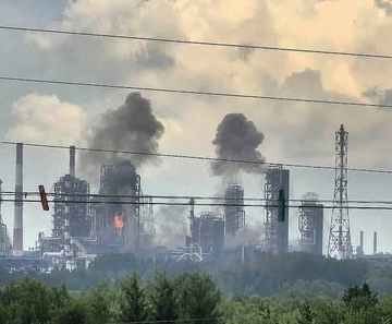Reuters: атаки ВСУ парализовали Омский НПЗ в 2 500 км от границы