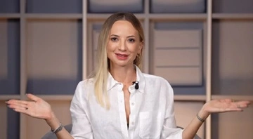 "Разочаровалась в профессии": Сопонару объяснила, почему покинула "Женский квартал"
