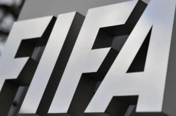 ФИФА планирует рассмотреть возможность снятия санкций с РФ в мировом футболе — медиа